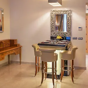Appart hôtel Saint-honore, Paris